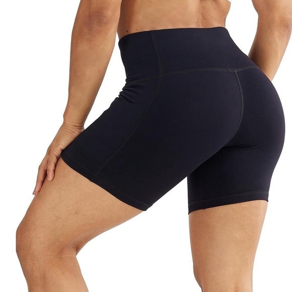 LOVESOFT • Workout Cycling Running Tights Yoga Shorts with Side Pockets - Picture 4 of 10